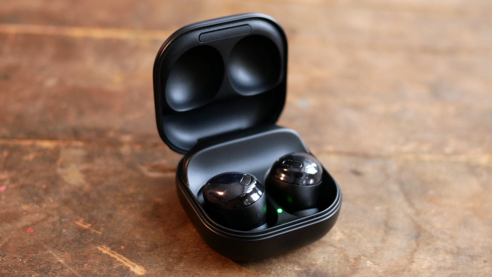 Сравнение Galaxy Buds Pro и Galaxy Buds 2 Pro