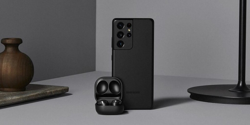 Samsung Galaxy S21 и Galaxy Buds Pro